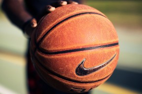 2026国际足联世界杯-这也行？当NBA、CBA、德甲、英超上演跨界大乱斗